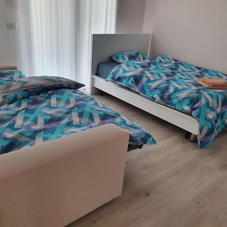 Luxurious Double Bedroom Suite Tirana Eksteriør billede